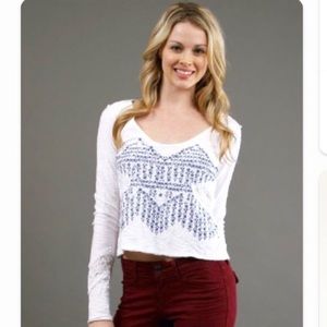 We The Free White Lace Back Blue Flower Crop Top